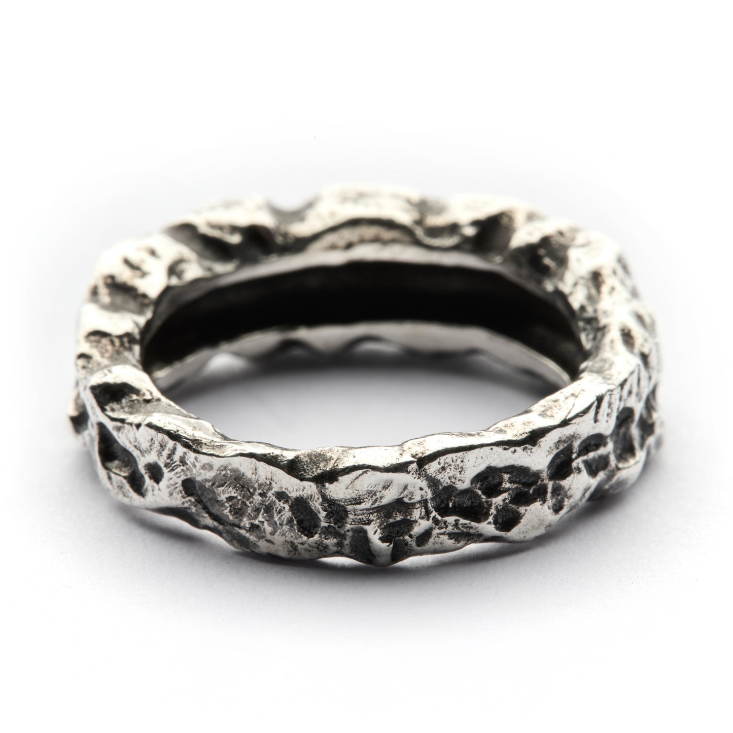 MOLTEN BAND SILVER-PLATE RING