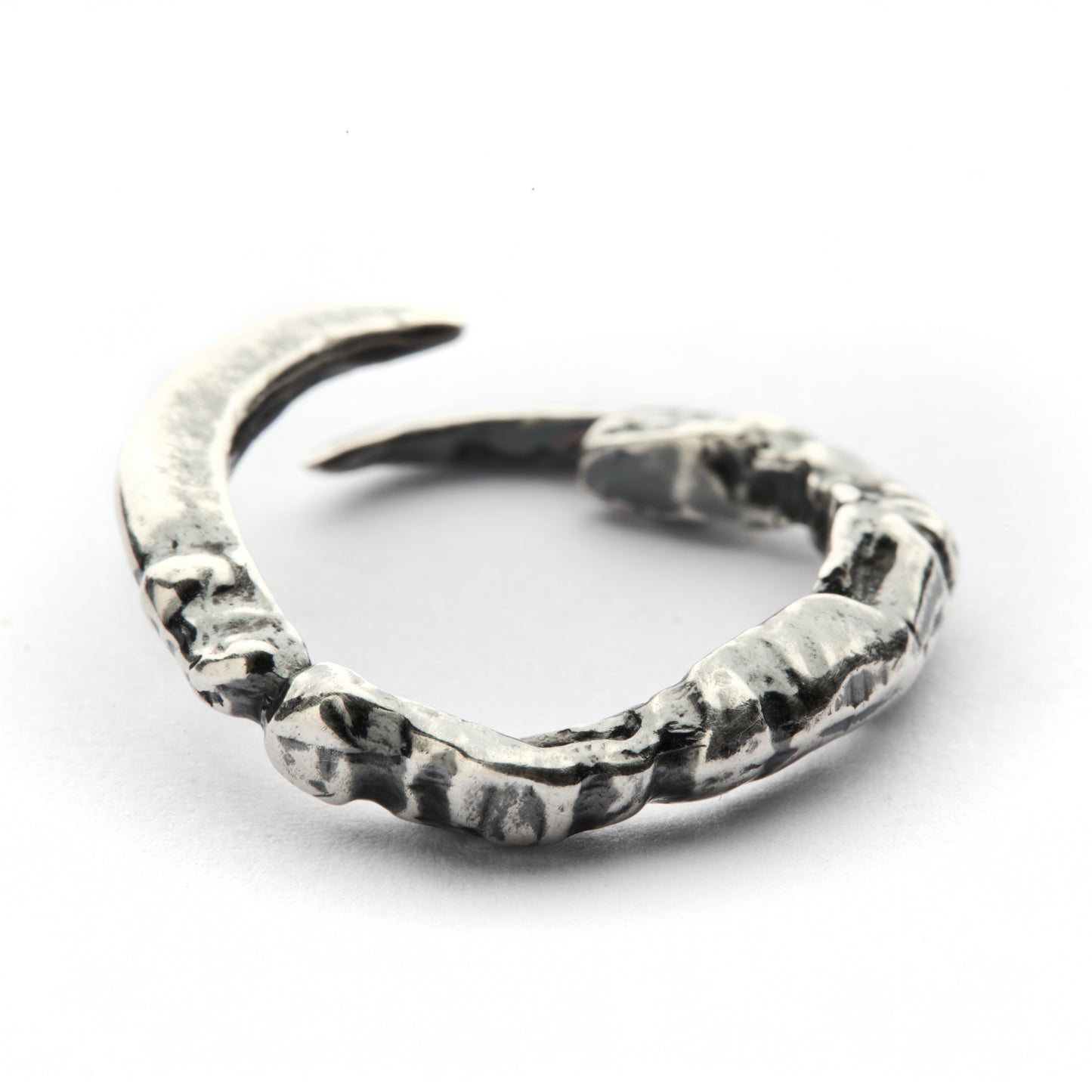 UNGULA SILVER-PLATE RING