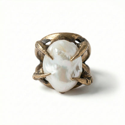 BAROQUE PEARL BRONZE RING